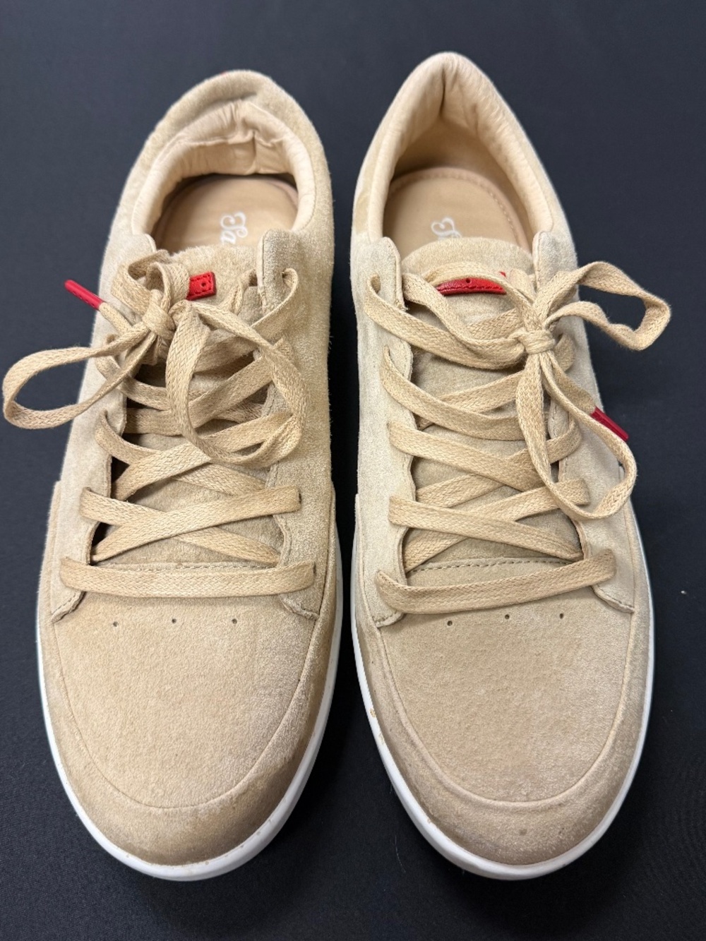 Savalé Tan Bone Suede Sneakers Mens Neutral Low Top Red Accents